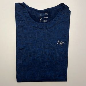 Arc’teryx Men’s fitness shirt